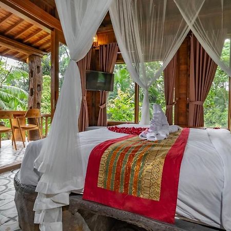Iyume Villas تيغالالانغْ المظهر الخارجي الصورة