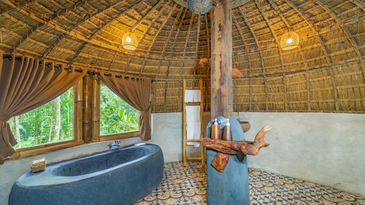 Iyume Villas تيغالالانغْ المظهر الخارجي الصورة